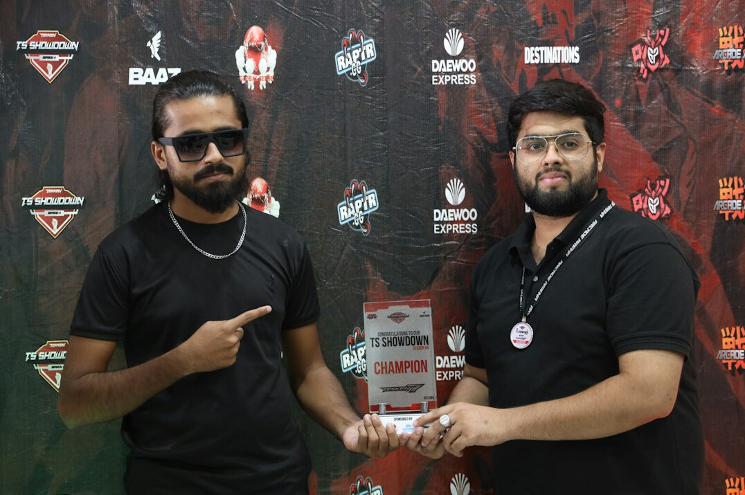 entrepreneur receiving award